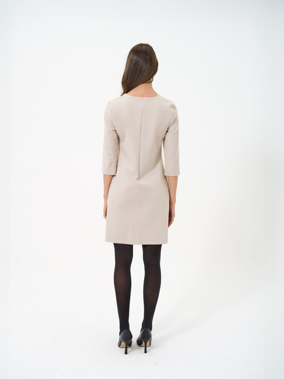 ABITO MANICHE A TRE QUARTI CON FIBBIA PANNA